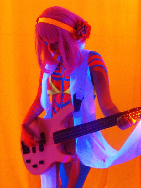 KAREN MURO neon body paint