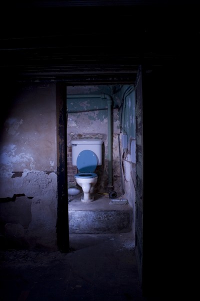 scariest bathroom ever.