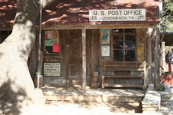 Luckenbach