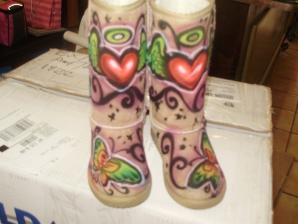 Airbrushed UGGS