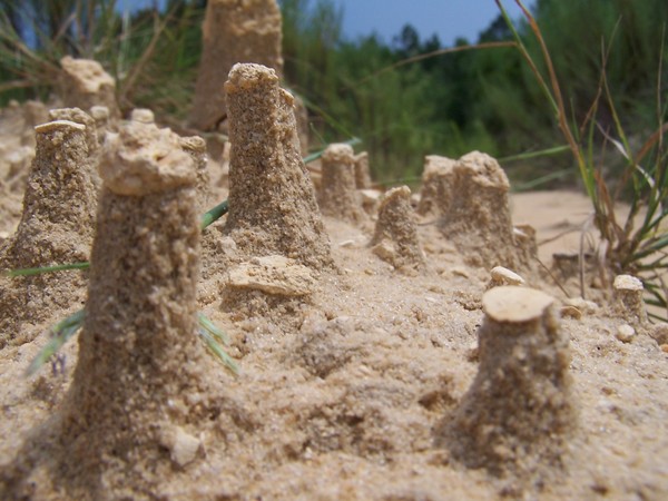 Pillars of sand