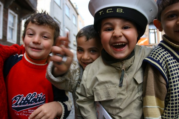 children in istnbul