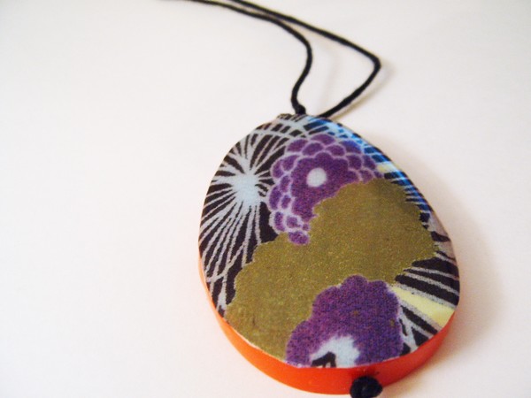 Resin necklace 2