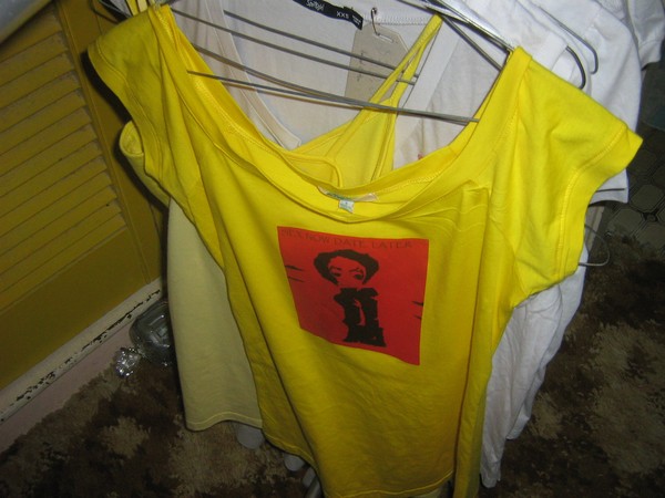 T SHIRT
