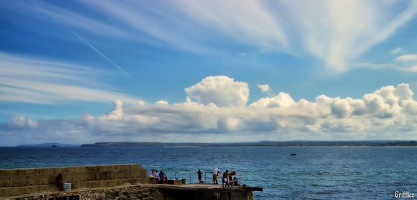 CLOUDS ROLLING IN