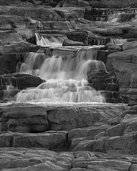 B&W Waterfals