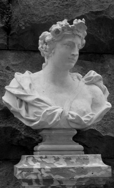 Biltmore_Statue_7