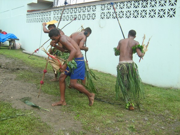 Street show in Fiji2