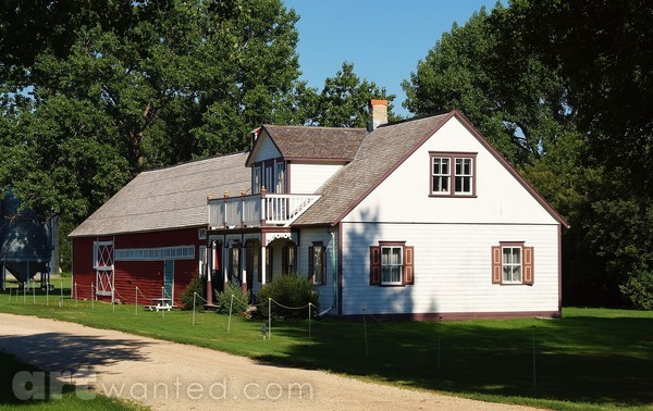 MENNONITE HOME/BARN 2