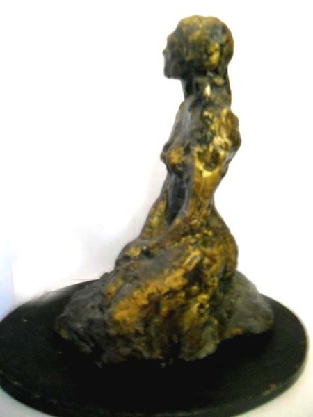 Woman seated1