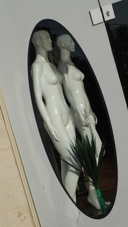 The Life Of The Mannequins - 20