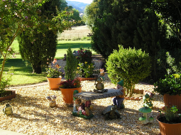 NOME GARDEN