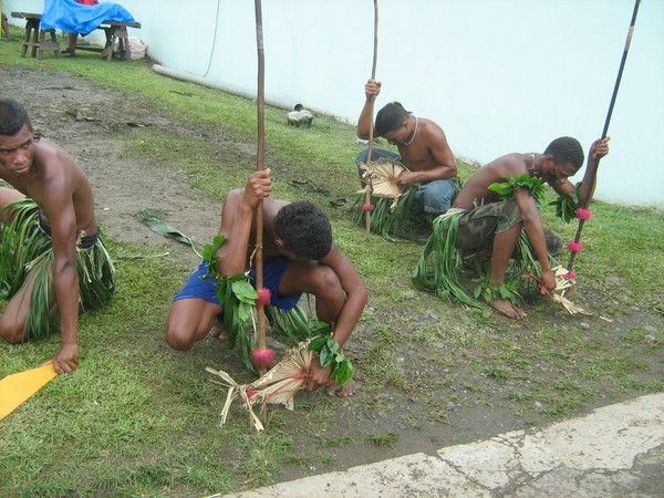 Street show in Fiji3