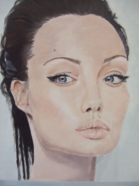 Angelina Jolie
