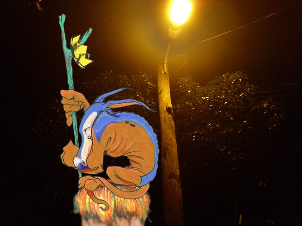 Mo Floating Down the Street