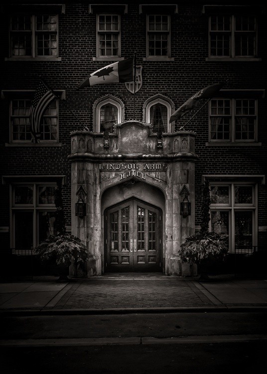 No 18 St Thomas St 2