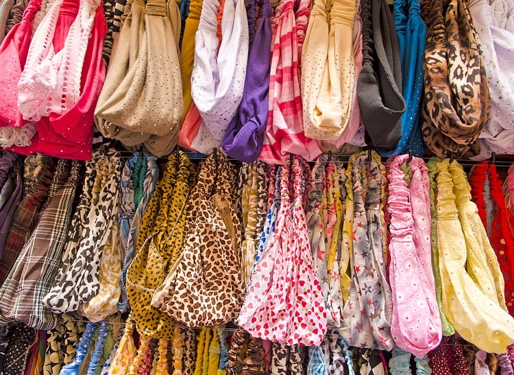 Scarvesa for Sale in the Market Couliere 0140