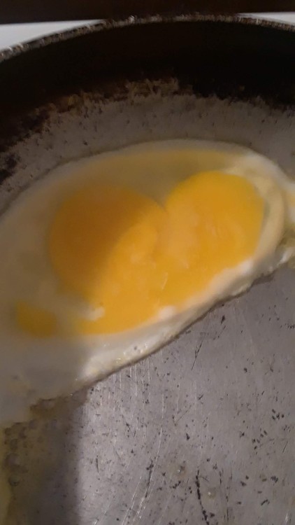 I see hearts everywhere- twin heart egg yolk