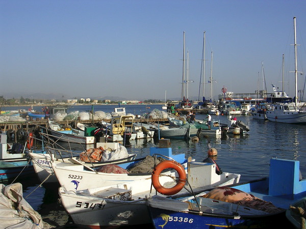 Akko port