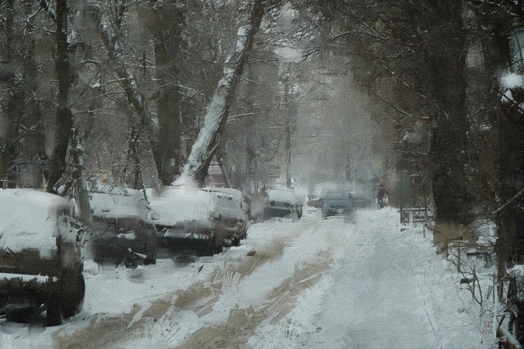 P1210254 snow in courts