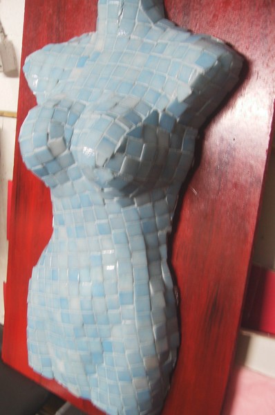 ESCULTURA  MISTA (CERAMICA-MADEIRA-BARRO-RESINA-FI