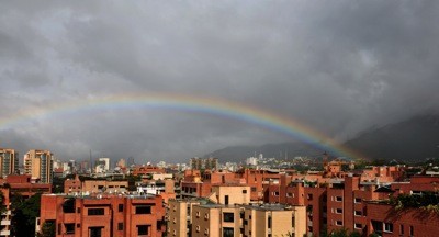 rainbow over caracas