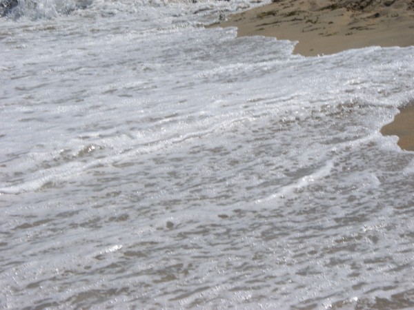waves like lace