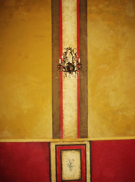 Stripes and Decorative Base on Plaster