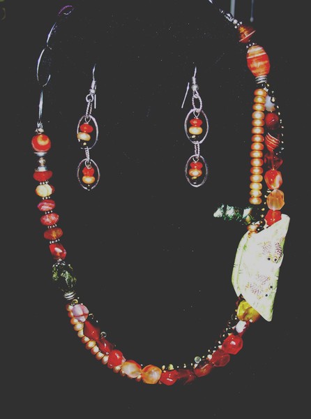 FW Pearls Koi Fish Necklace w/ Matching Earrings