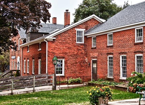 Amana Bricks