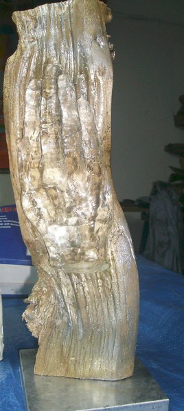 ESCULTURA MADEIRA E RESINA 42X18X13 - EROS II