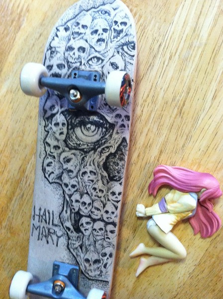 The hand board. 