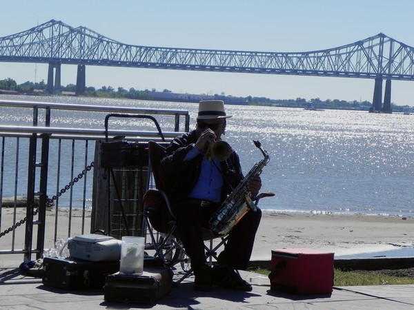 Trumpet Sax Man