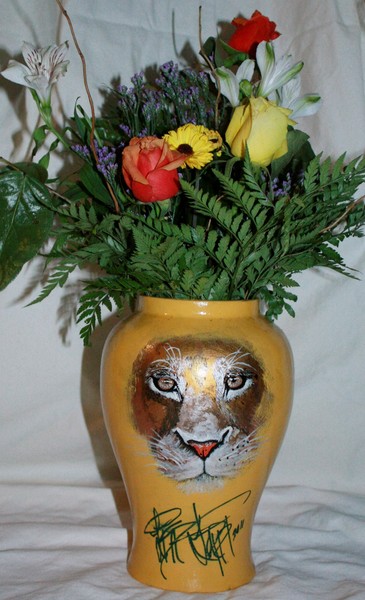Lion Vase