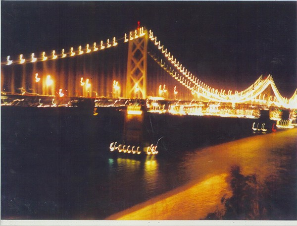 Bridg lights