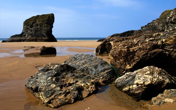 Land of great rocks