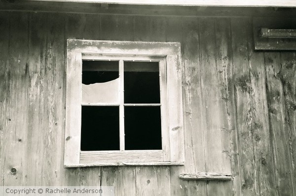 barn window