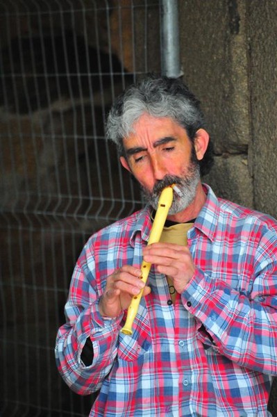 THE SMOKING FLUTIST