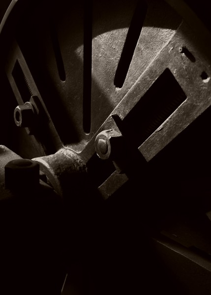 OLD LATHE CHUCK