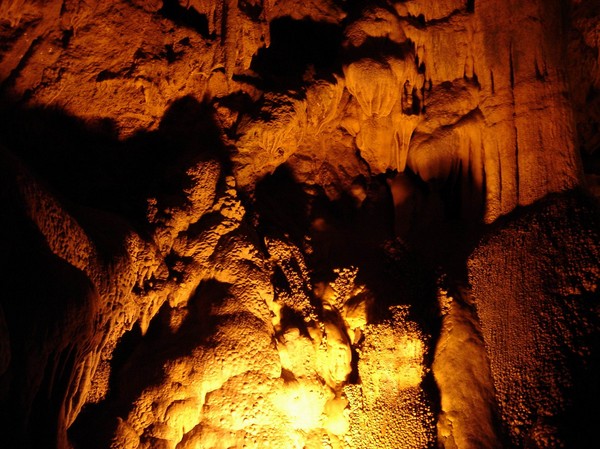 dim cave1