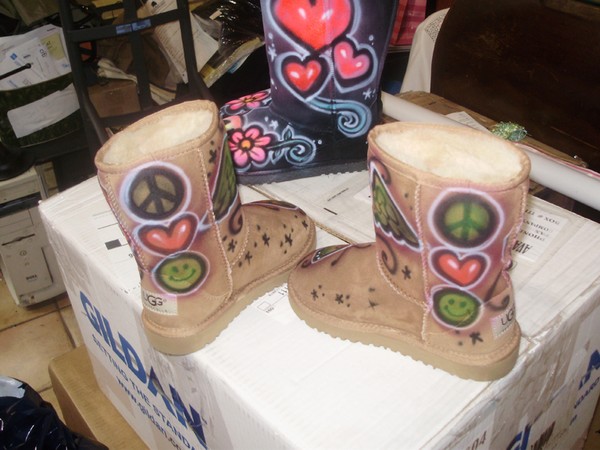 Airbrushed UGGS