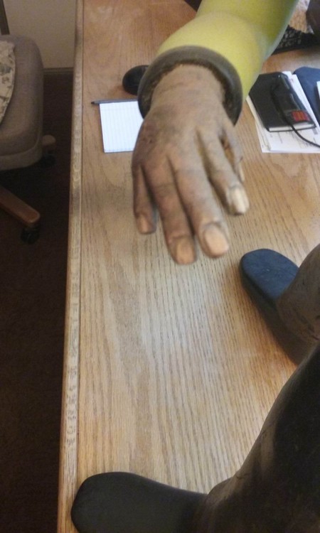 Mr Bo's right hand