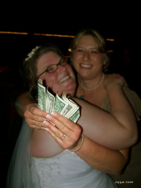 Lisa's Wedding The Dollar Recipient 