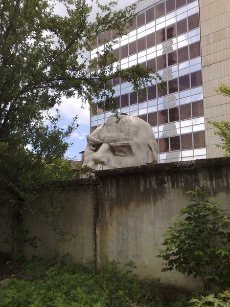 Lenin is hiding 