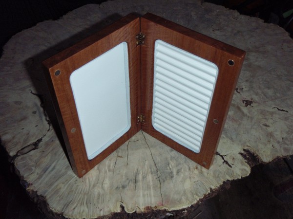 fly box inside