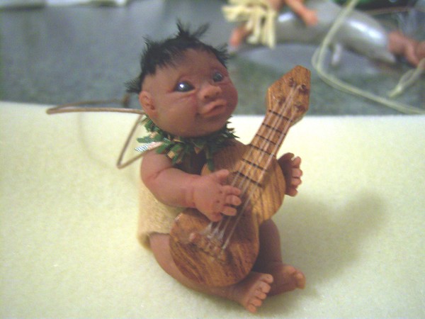  little ukelele player