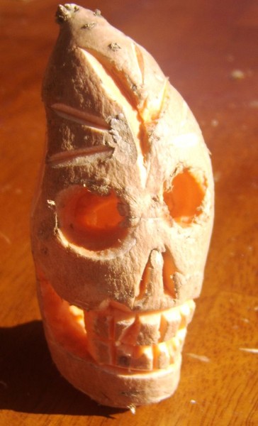Skull (sweet potato, fresh)