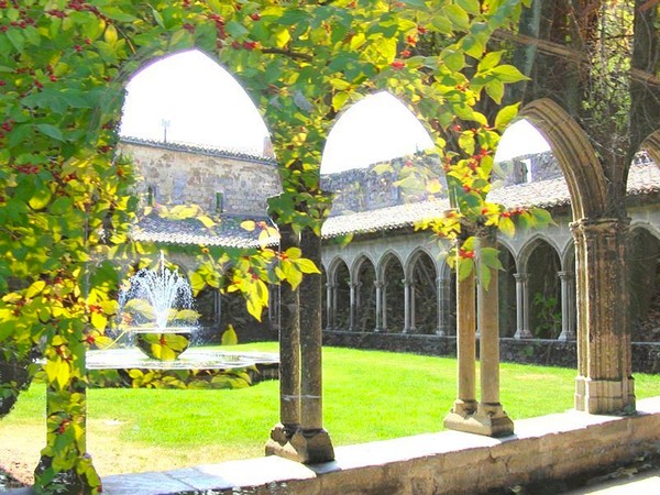 Sunlight Courtyard