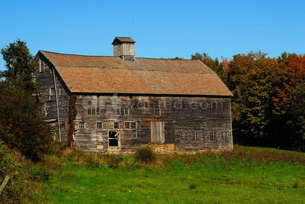 Saratoga Barn