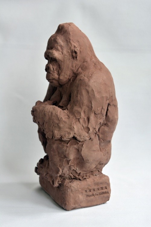 GORILLA TERRACOTA STUDY
